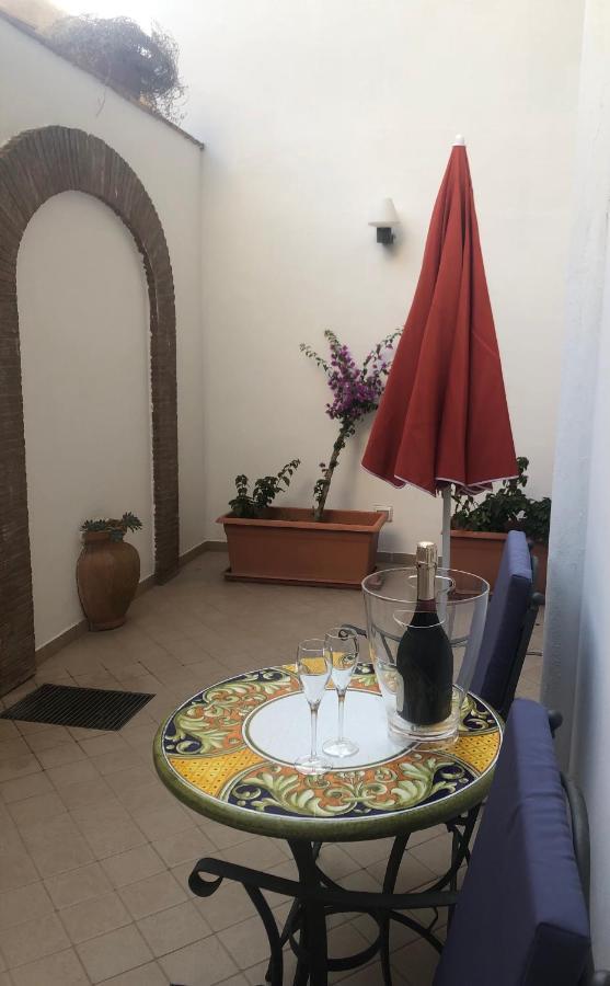 Capri Casa Carlotta Bed & Breakfast Bagian luar foto